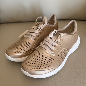 Crocs literide pacer sneaker